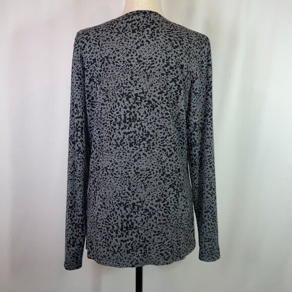 Cuddl Duds Size XL Animal Print Top Crew Neck Long Sleeves Black Gray - Picture 3 of 7